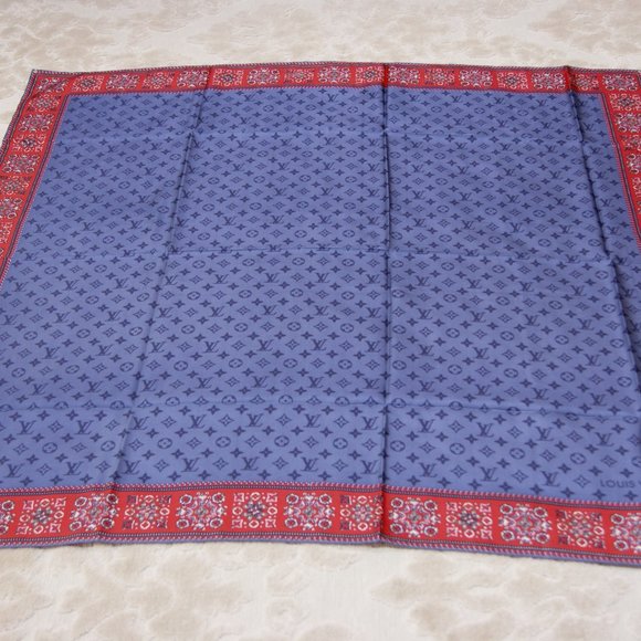 New Louis Vuitton Oversize Scarf Monogram Giant Blue Red Silk Wrap - Picture 16 of 16